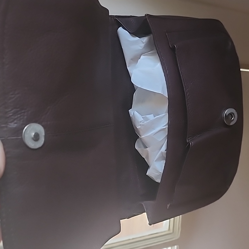 Paul and Taylor genuine leather bag - Picture 2 of 3